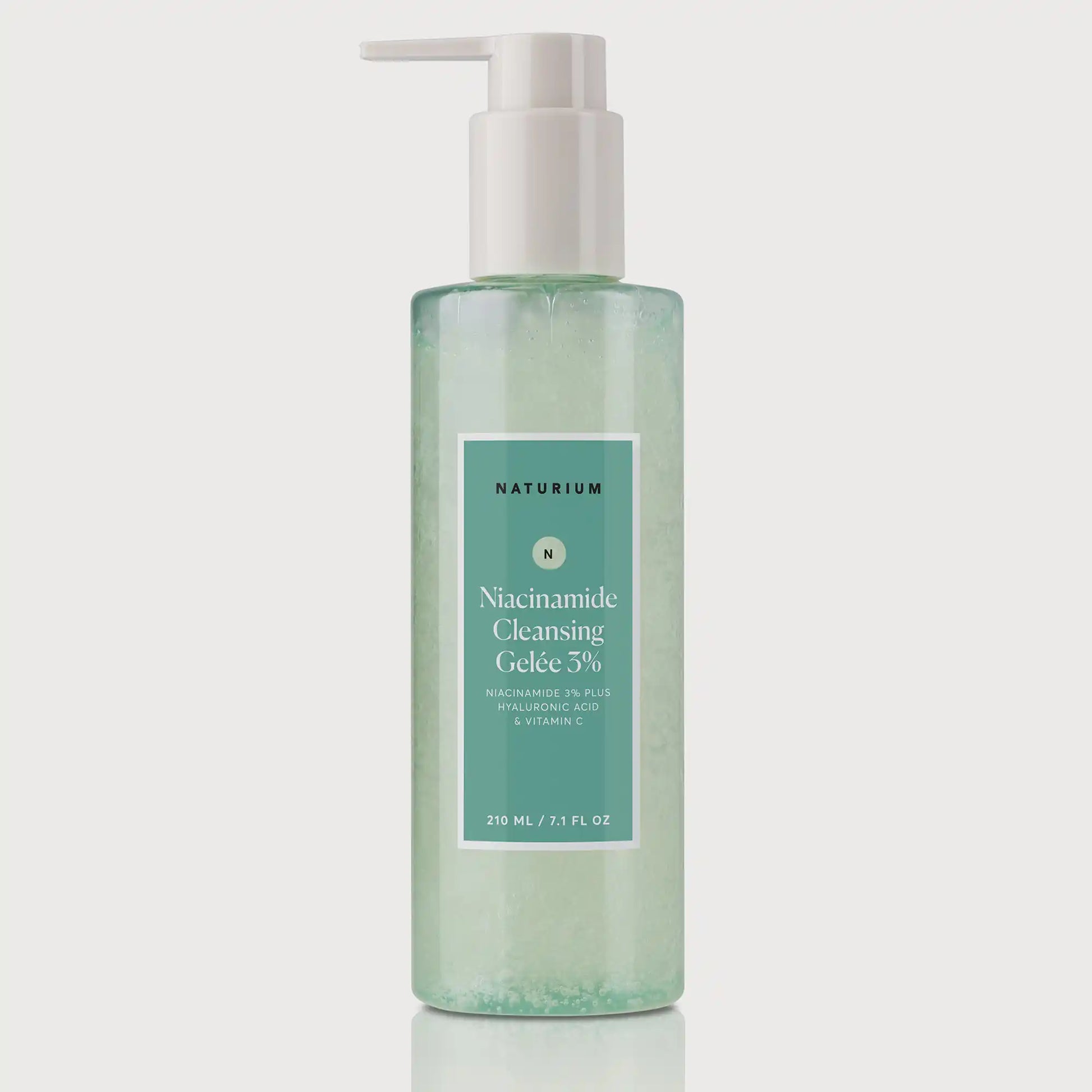 niacinamide-cleansing-gelee-3-s9 NATRM_Ecomm_Niacinamide-Cleansing-Gelee_Front.webp