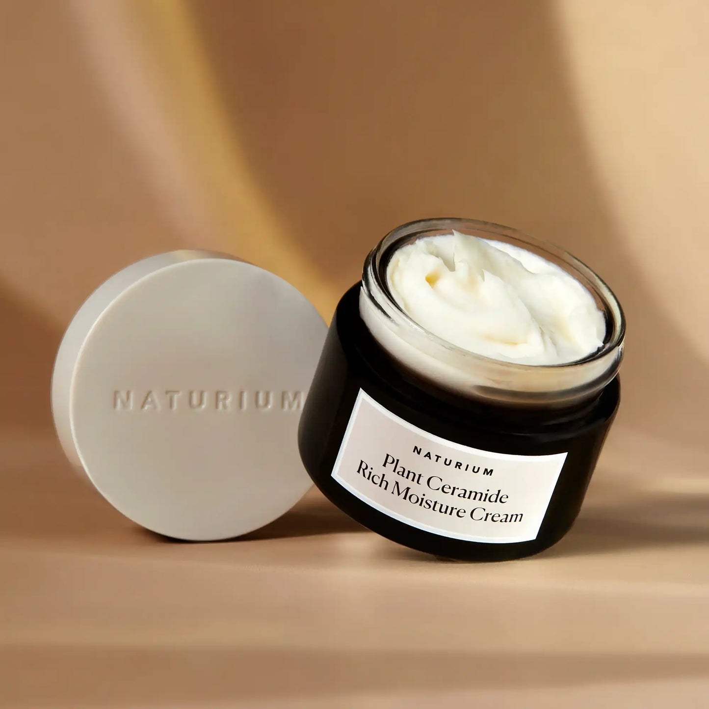 plant-ceramide-rich-moisture-cream-p3 plantceramide_0154-crop_1.webp